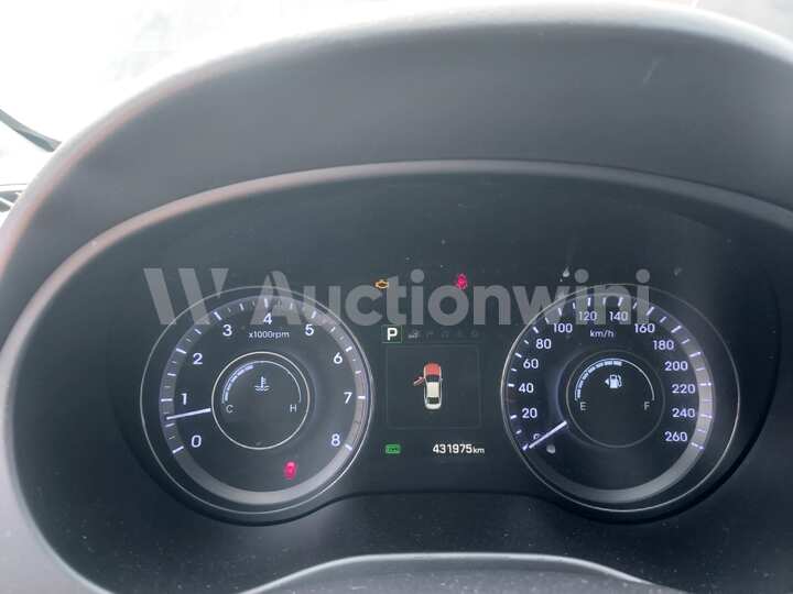 Hyundai Aslan 2015 — 45