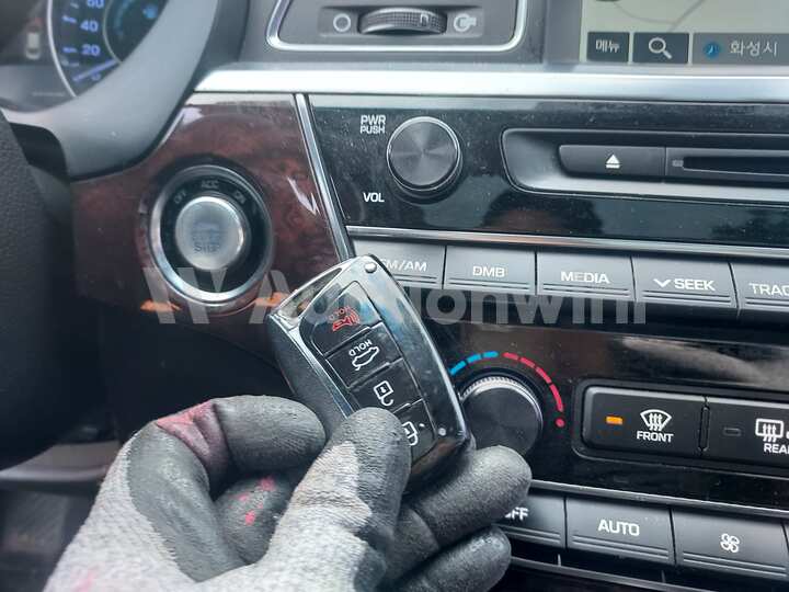 Hyundai Aslan 2015 — 54