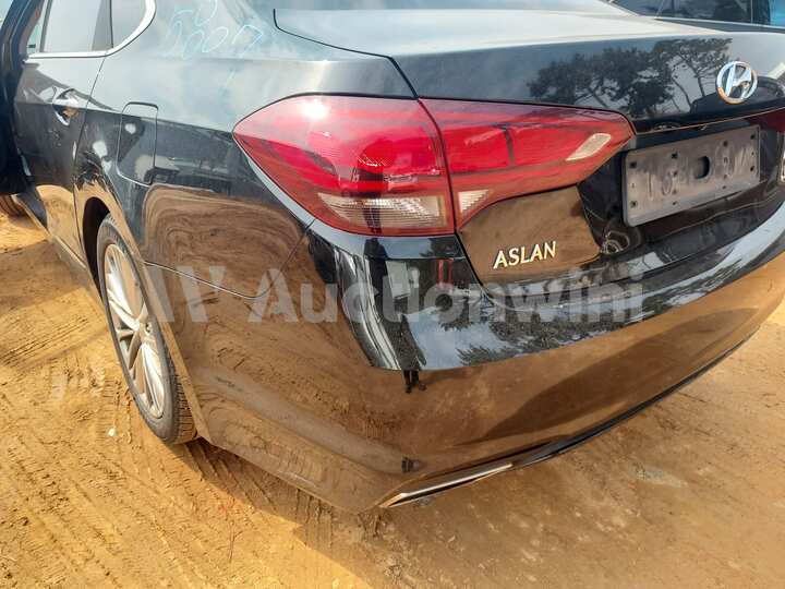 Hyundai Aslan 2015 — 10
