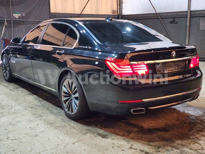 BMW 7 Series (F01) 2013 — 3