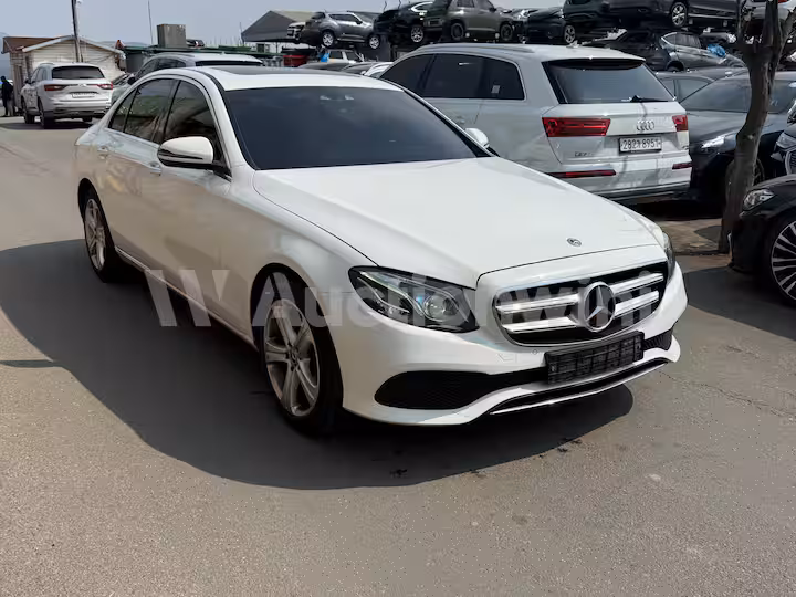 Mercedes Benz E Class 2018 — 3