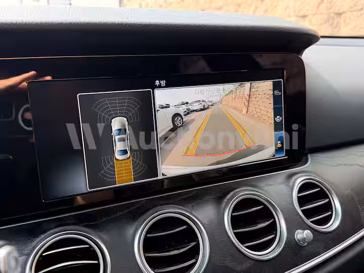 Mercedes Benz E Class 2018 — 59