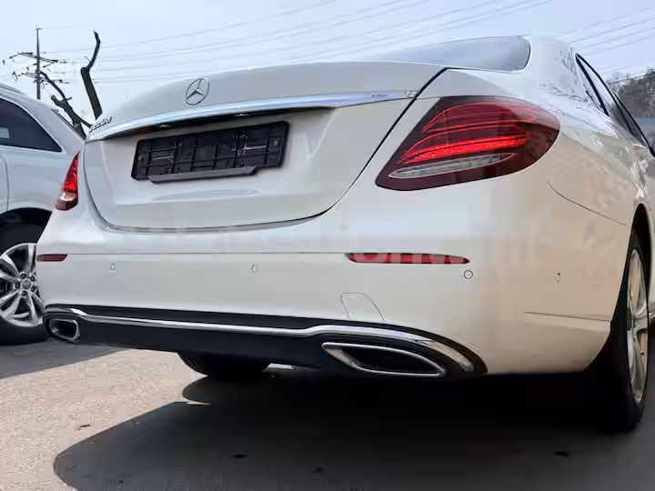 Mercedes Benz E Class 2018 — 9