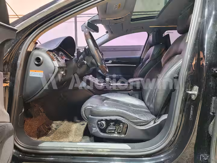 Audi A8 2014 — 17