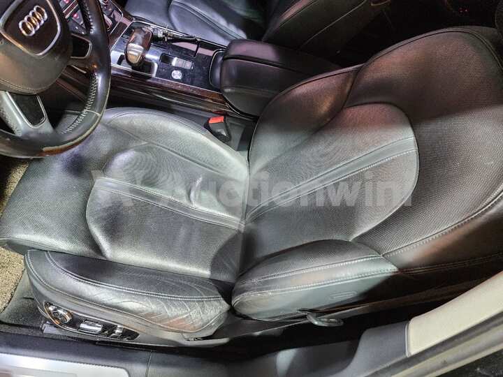 Audi A8 2014 — 18