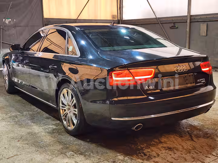 Audi A8 2014 — 3