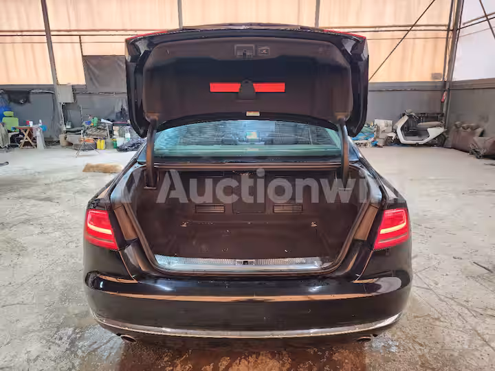 Audi A8 2014 — 24