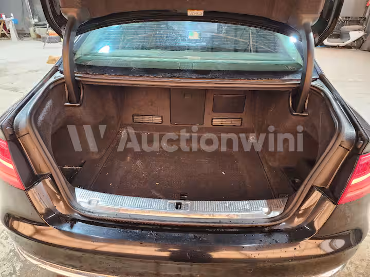 Audi A8 2014 — 26