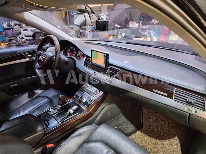 Audi A8 2014 — 35