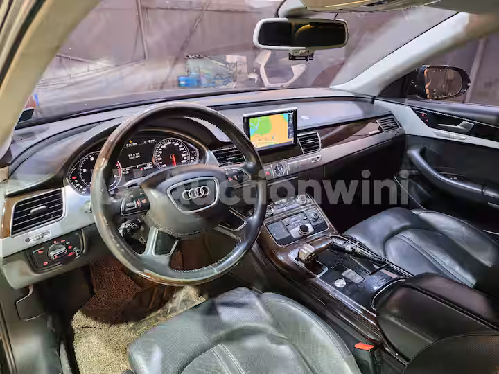Audi A8 2014 — 38