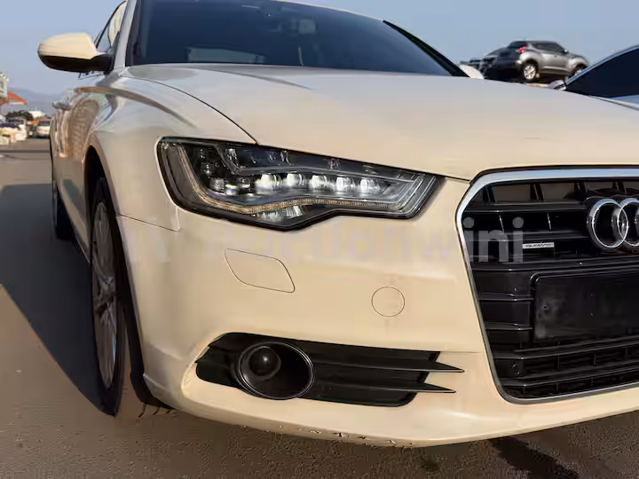Audi A6 2014 — 11