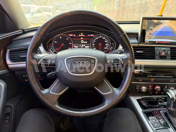 Audi A6 2014 — 32