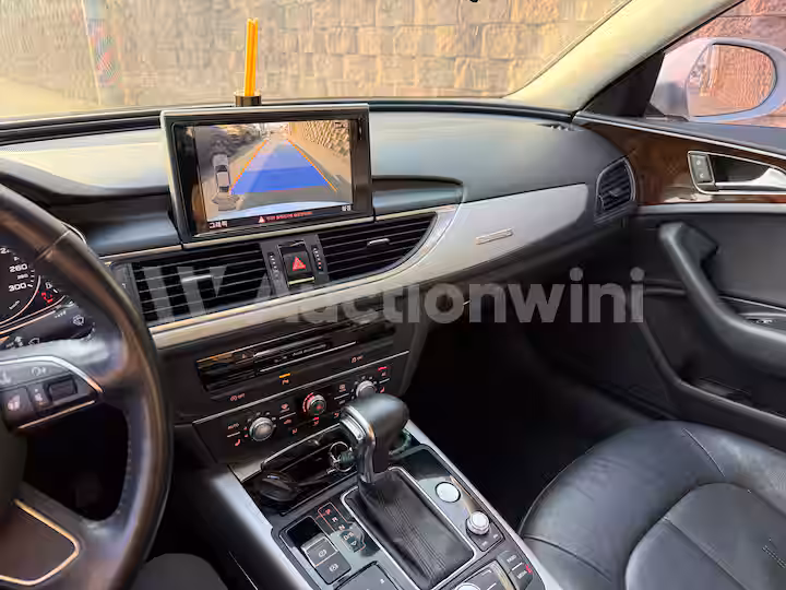 Audi A6 2014 — 33