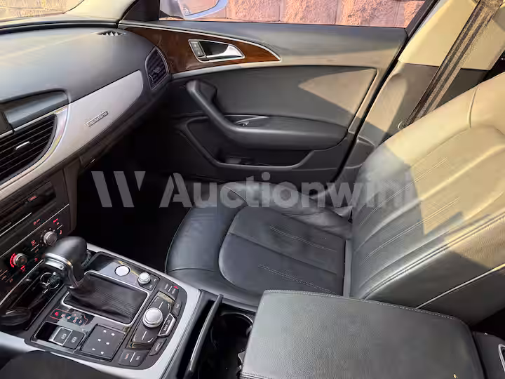Audi A6 2014 — 36