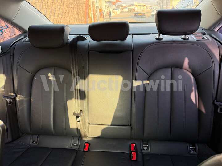 Audi A6 2014 — 37