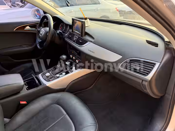Audi A6 2014 — 48