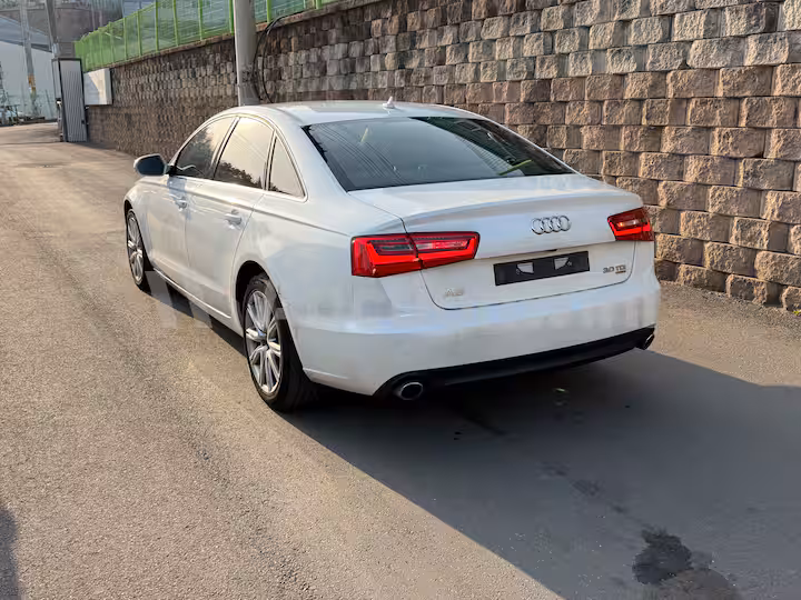 Audi A6 2014 — 6