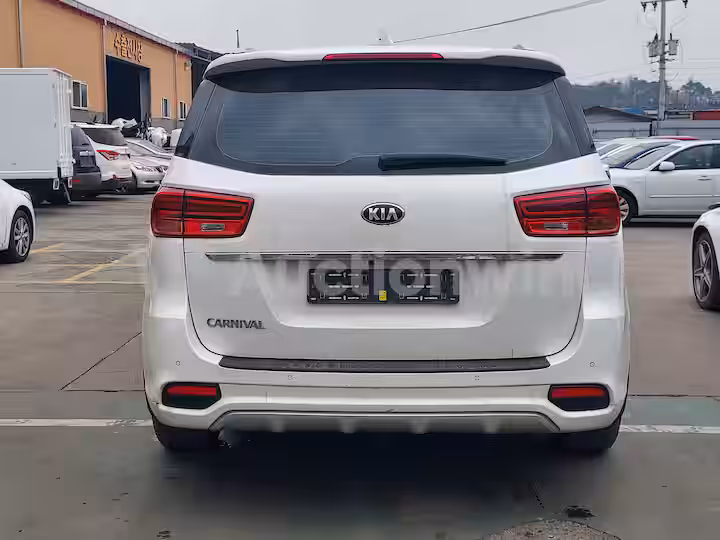 Kia Carnival 2019 — 4