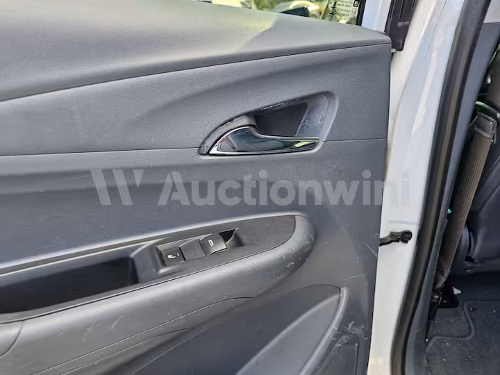Chevrolet Bolt 2018 — 25