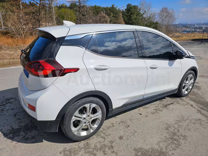 Chevrolet Bolt 2018 — 4