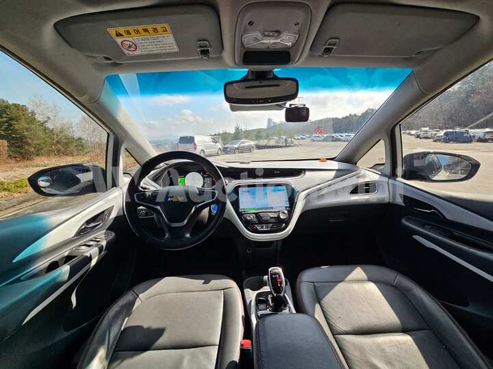 Chevrolet Bolt 2018 — 31