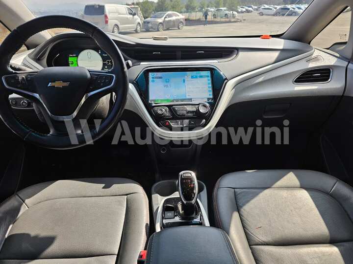 Chevrolet Bolt 2018 — 33