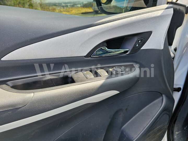Chevrolet Bolt 2018 — 35