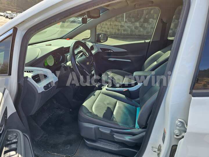 Chevrolet Bolt 2018 — 36
