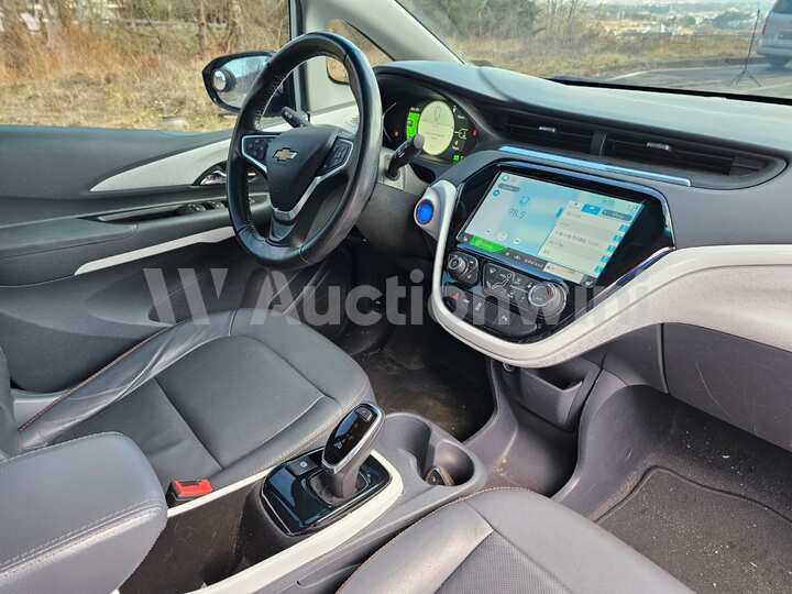 Chevrolet Bolt 2018 — 48