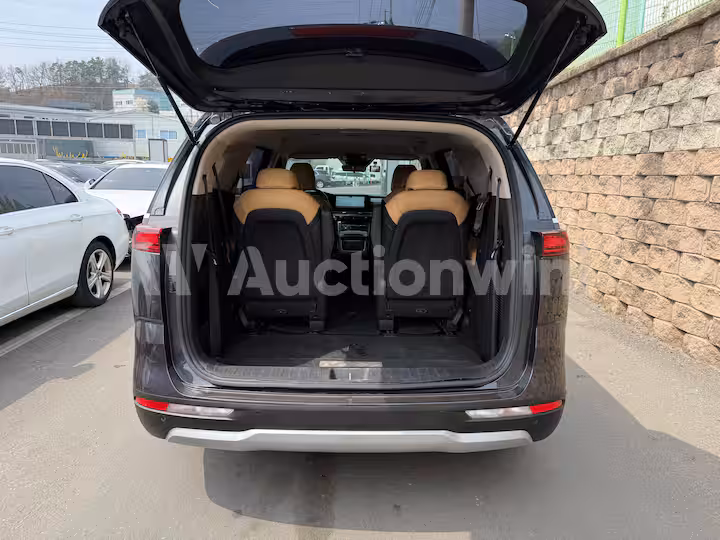 Kia Carnival 2021 — 25