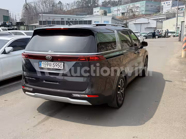 Kia Carnival 2021 — 4
