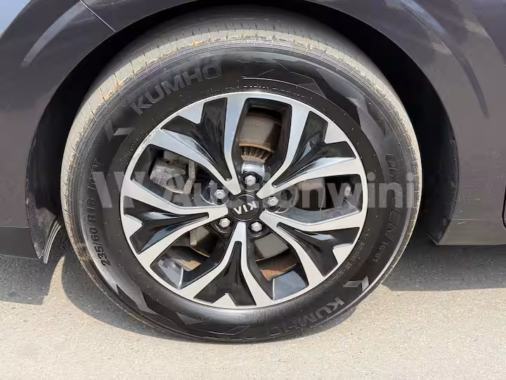 Kia Carnival 2021 — 55