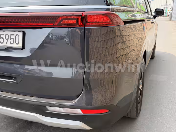 Kia Carnival 2021 — 8