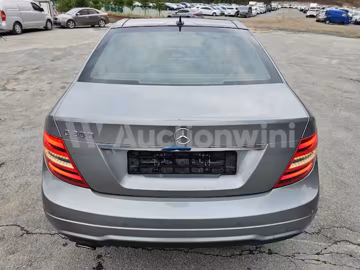 Mercedes Benz C Class 2012 — 5