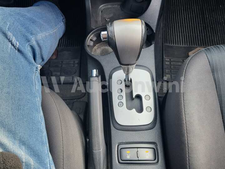 Kia Sportage 2009 — 38