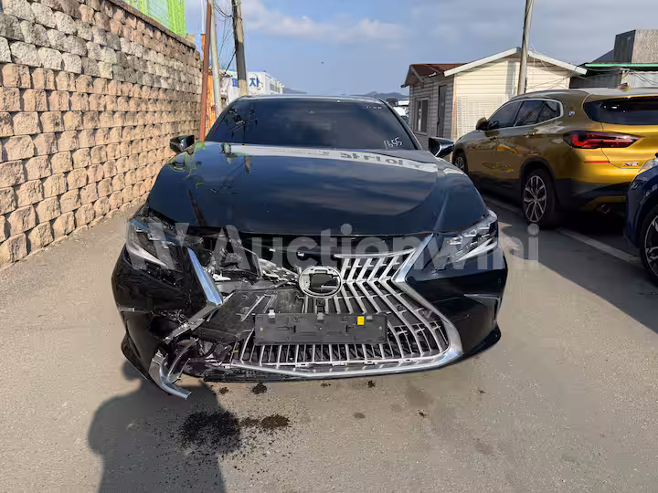Lexus ES300h 7th Gen 2026 — 2