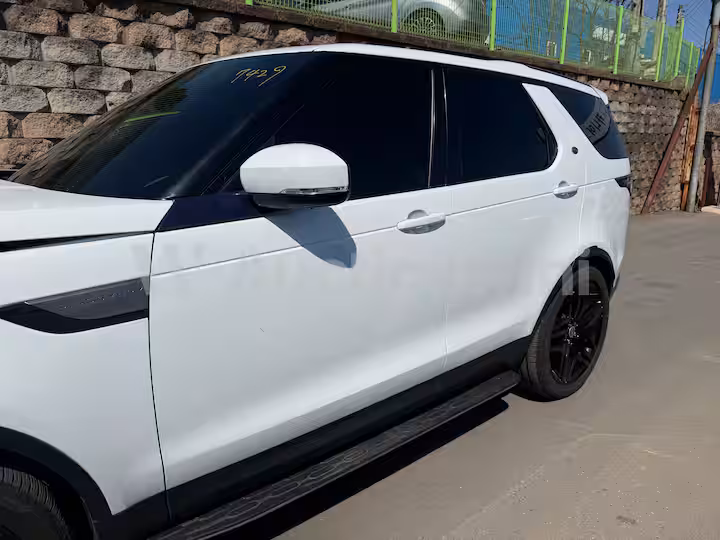 Land Rover Discovery 2018 — 14
