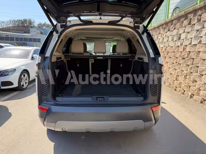 Land Rover Discovery 2018 — 25
