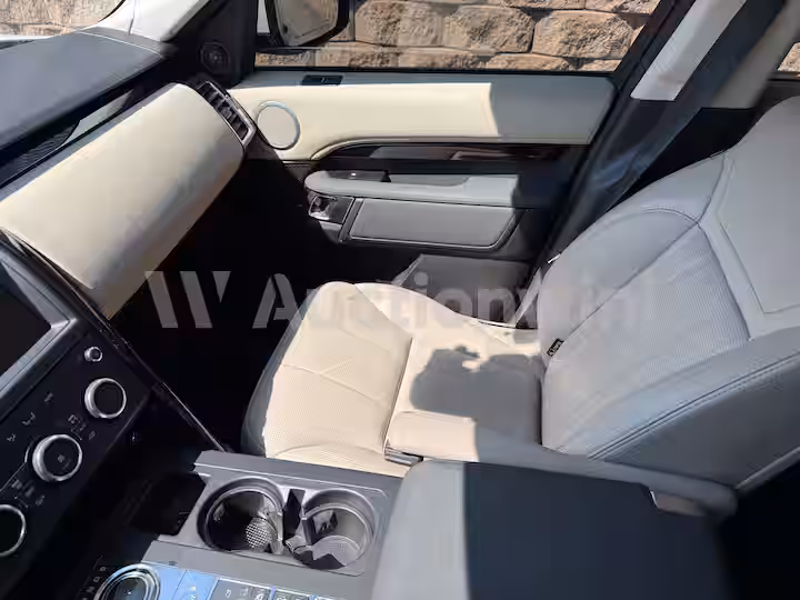 Land Rover Discovery 2018 — 40