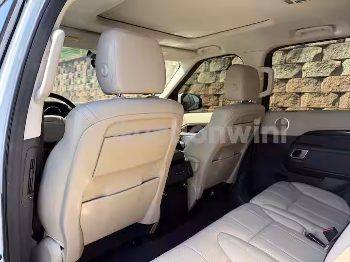 Land Rover Discovery 2018 — 44