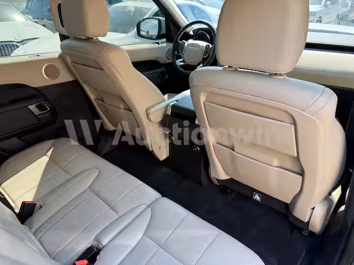 Land Rover Discovery 2018 — 48