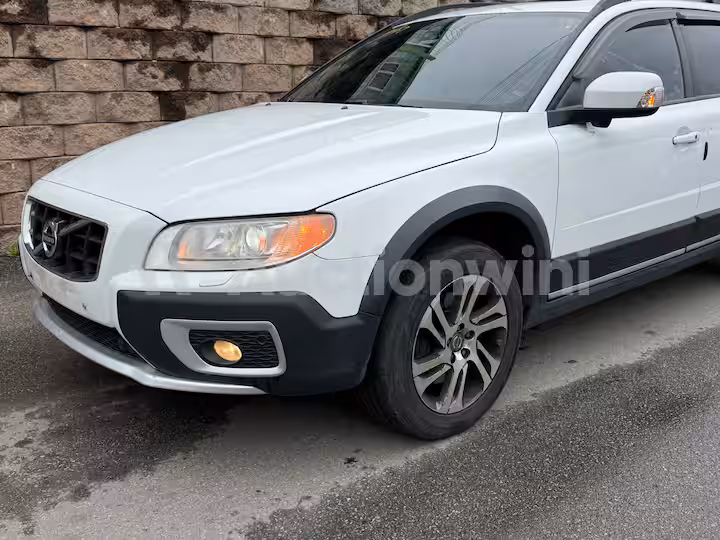 Volvo XC70 2012 — 12
