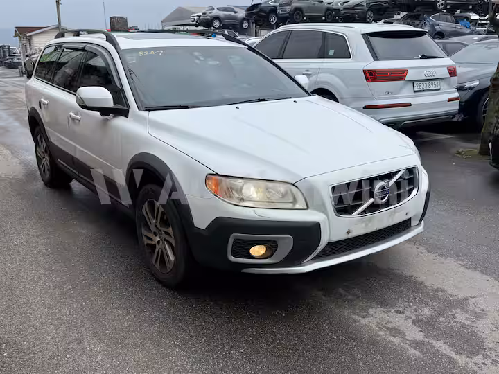 Volvo XC70 2012 — 3