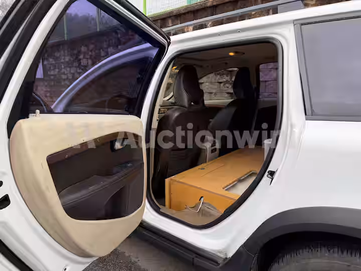 Volvo XC70 2012 — 46