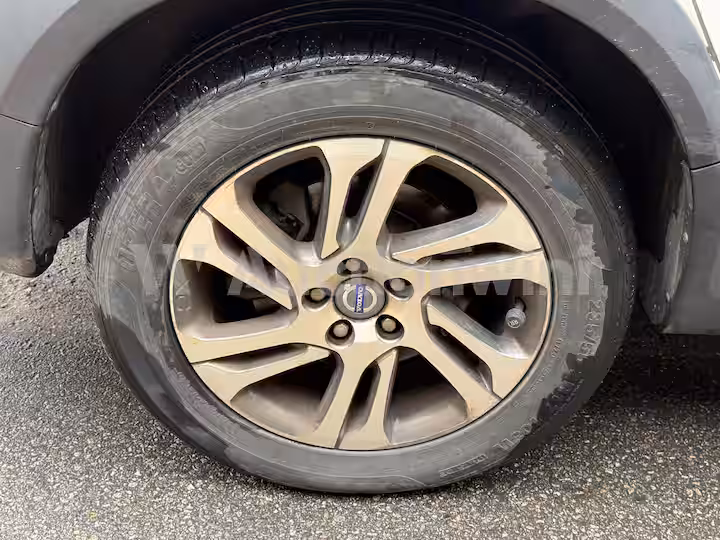 Volvo XC70 2012 — 56