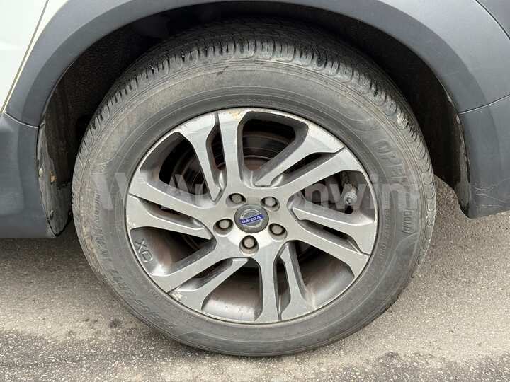 Volvo XC70 2012 — 59