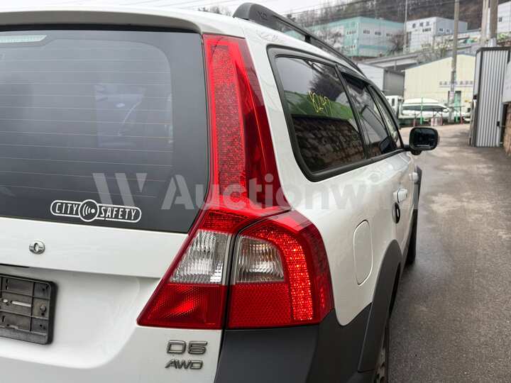 Volvo XC70 2012 — 9
