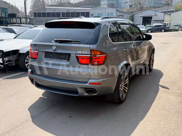 2012 BMW X5 (E70) — 4