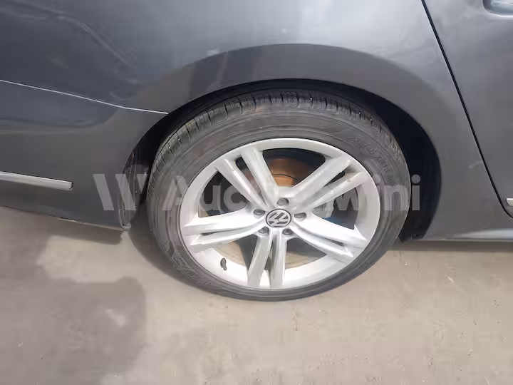 Volkswagen Passat 2014 — 20
