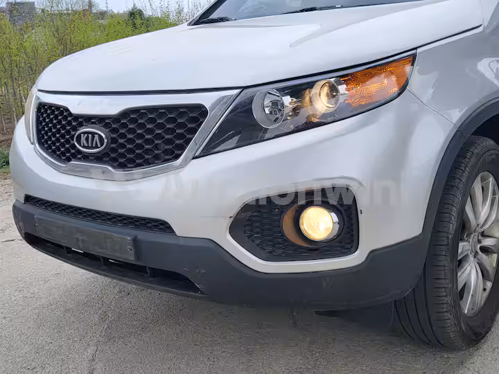 Kia Sorento 2010 — 11
